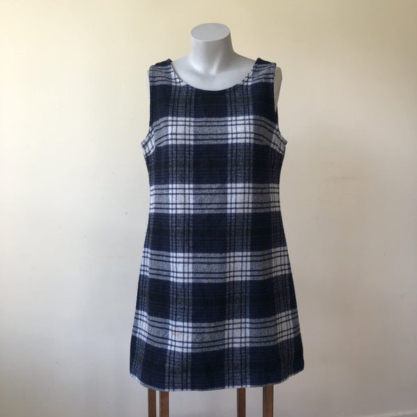 Vintage “American Eagle outfitters “ pre Y2K wool dress size 8 Carousel 1