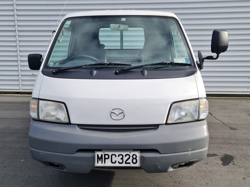 2012 Mazda Bongo63613194995075111