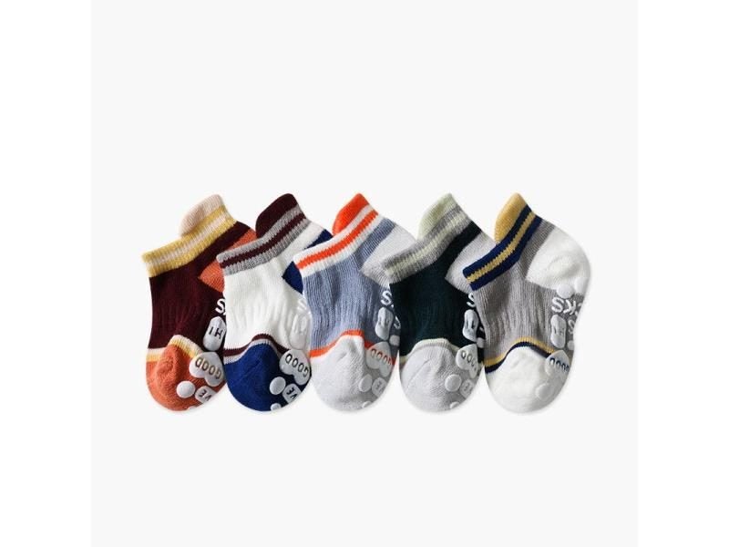 5 Pairs/lot Anti-slip Non Skid Ankle Baby Socks With Rubber Grips Cotton Carousel 1