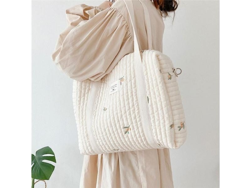Fashion Mommy Bag Baby Diaper Bag Portable Shoulder Bag Embroidery Quilted Carousel 1