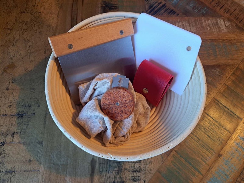SourDough Proofing Basket with Monkey Lame - Circle Banneton Bowl Carousel 1