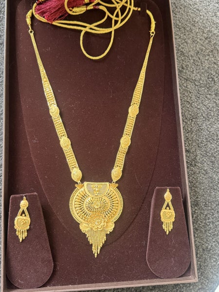 22ct Gold Necklace with earrings Carousel 2