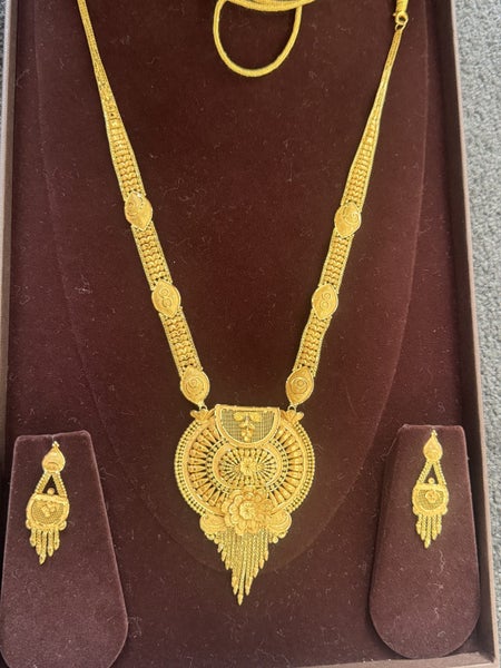 22ct Gold Necklace with earrings Carousel 1