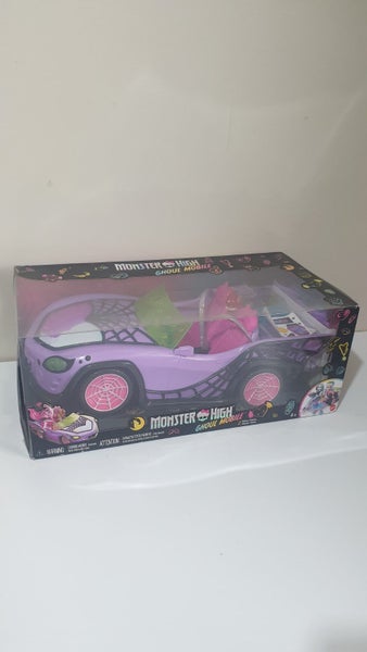 Monster high dolls car Carousel 1