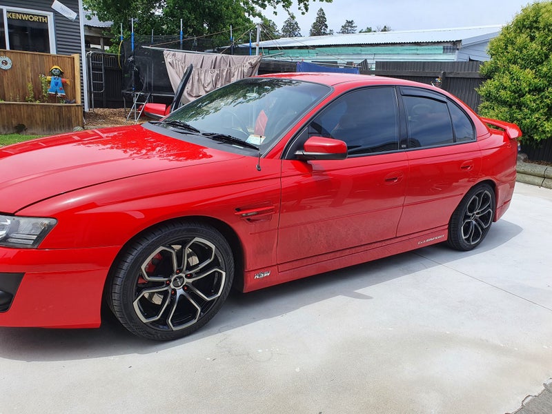 2005 Holden Commodore Hsv Clubsport62864752948609111