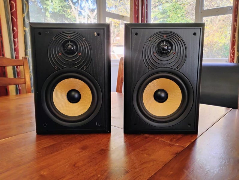 Bower&Wilkens (CDM2) Bookshelf Speakers62863224657667112