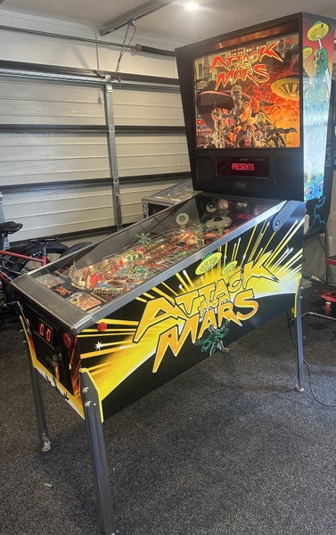 Attack From Mars Pinball Machine Carousel 2