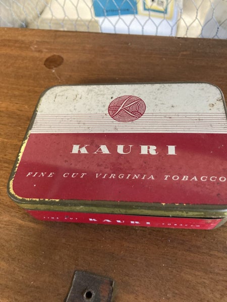 Kauri vintage tin Carousel 1