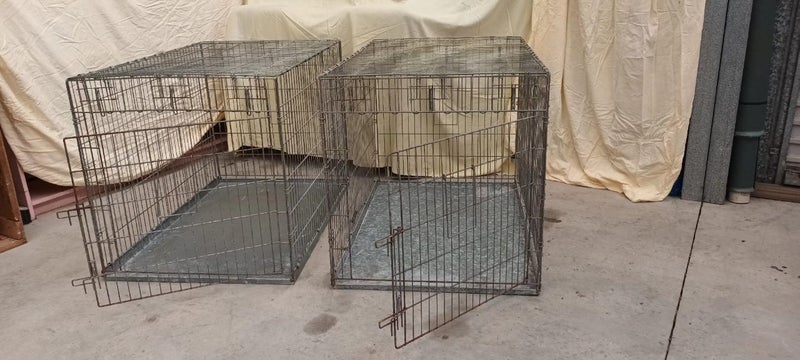 Collapsible dog crates Carousel 2