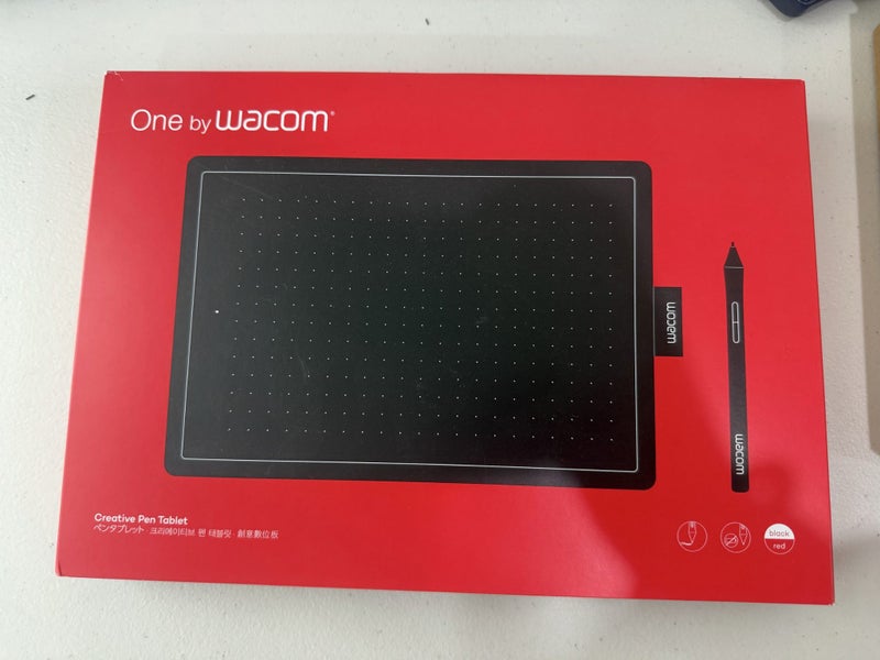 One by Wacom digital pen tablet Carousel 1