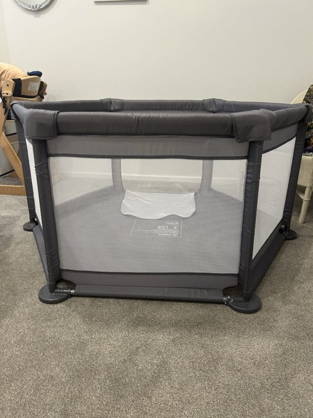 Kmart playpen | hardly used | good size628632162782741118