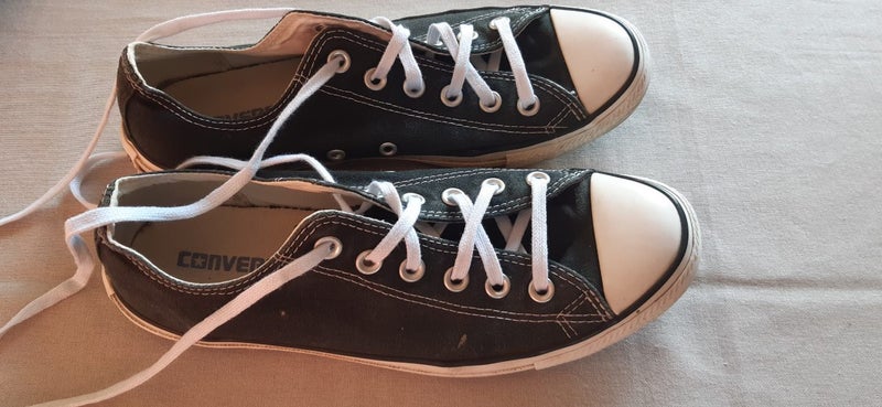 BLACK CONVERSE ALLSTAR SNEAKERS Carousel 4