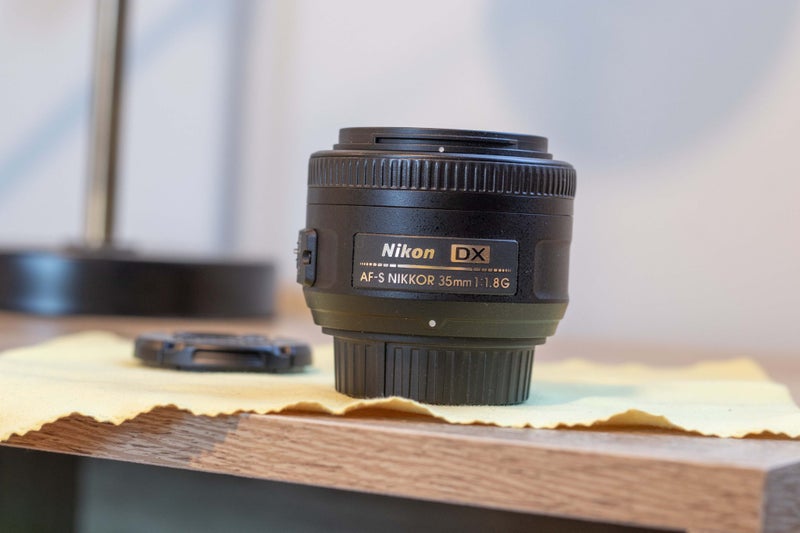Nikkkor Lens AF-S DX NIKKOR35mm f/1.8G62933723063171111