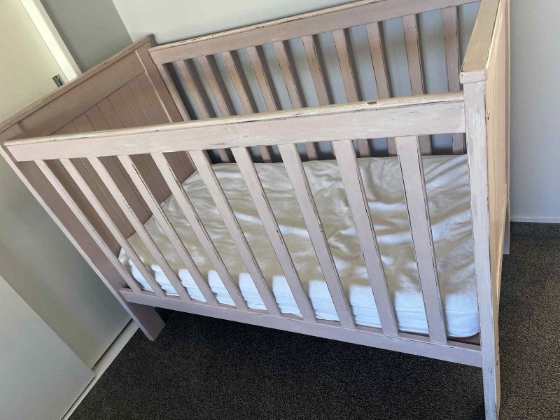 Baby cot62854320683395114
