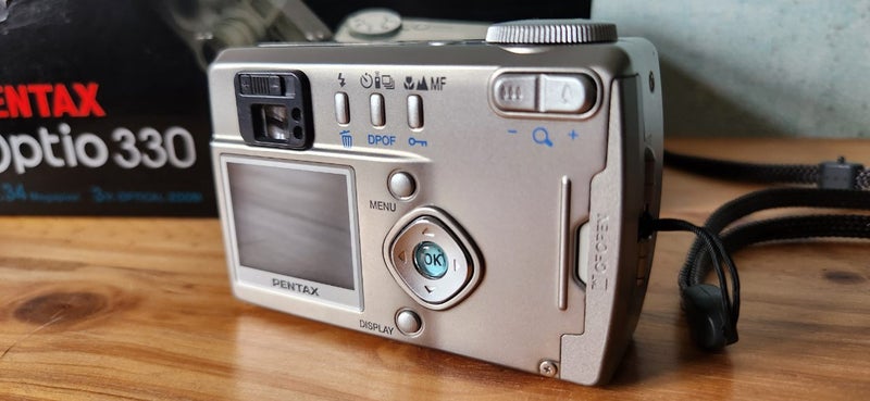 Pentax Optio 330 Carousel 2