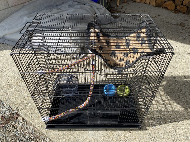 Small Animal Cage Carousel 1