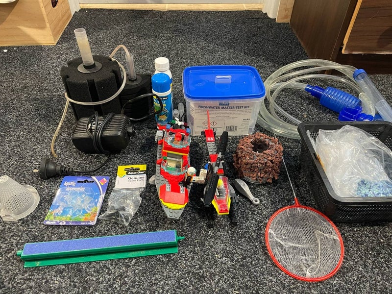 70L Fish tank - complete set up Carousel 4