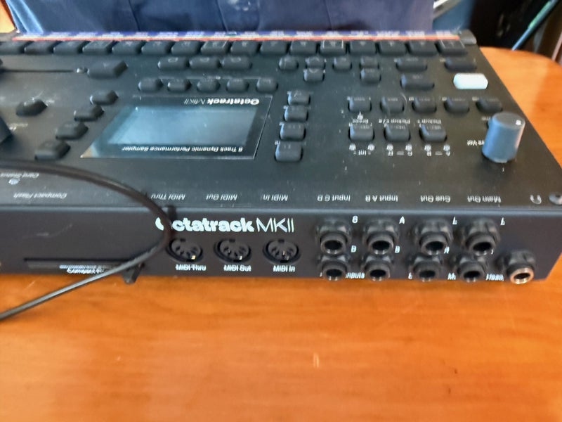 Elektron Octatrack Mk2. Sequencer, Sampler, Performance Mixer Carousel 3