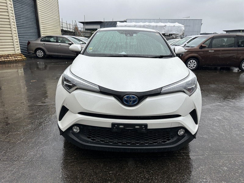 2018 Toyota C-HR G Model Leather Seats 1.8L Hybrid62867854021121111