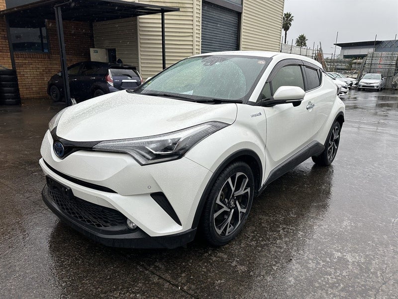 2018 Toyota C-HR G Model Leather Seats 1.8L Hybrid62867854021121112