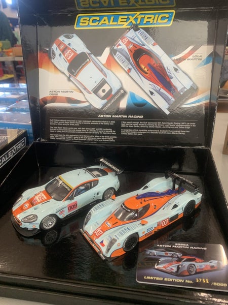 Scalextric Aston Martin Racing Carousel 1