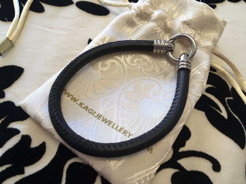 KAGI Rare Leather Bangle Carousel 2