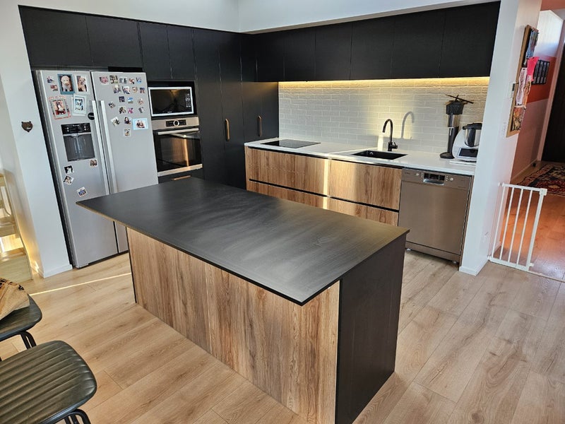Complete Kitchen, including appliances 7 years old Carousel 1