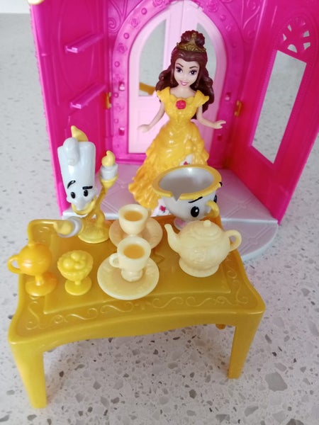 Disney Princess MagiClip Bella with Castle Carousel 4