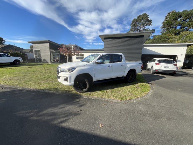 2020 Toyota Hilux Sr5 Td Dc62864752890754113