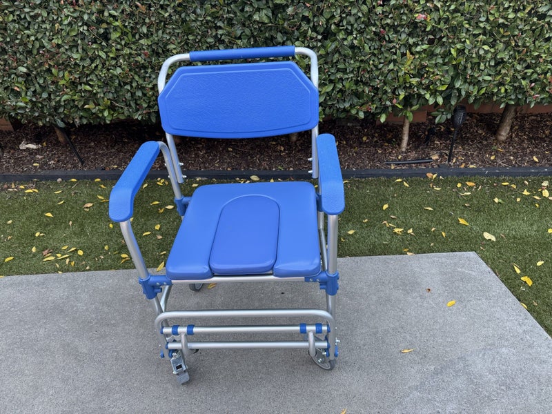 Shower wheelchair/commode wheelchair Carousel 3