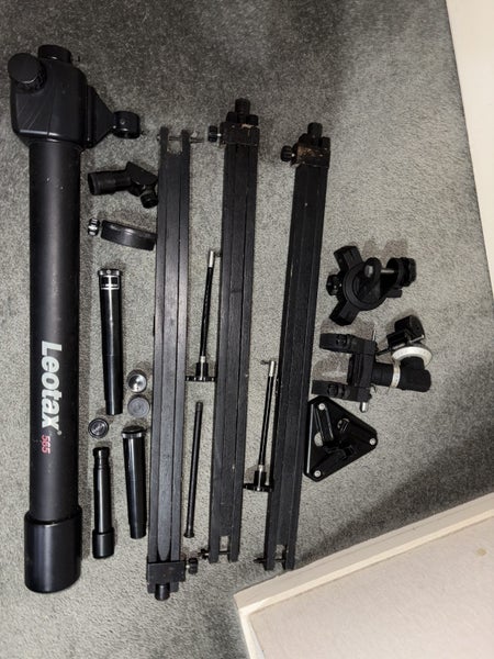 Leotax 565 telescope Carousel 1