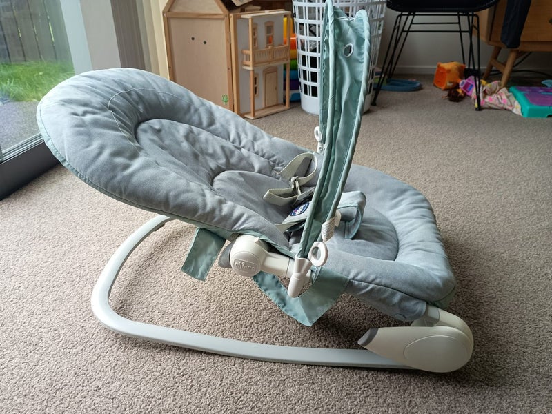 Chicco Baby Bouncer $1 Reserve Carousel 2