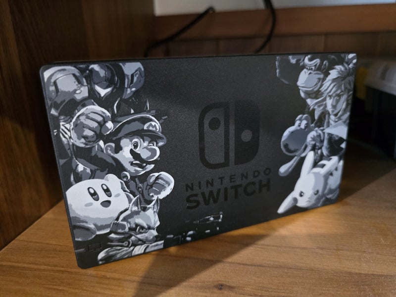 Nintendo Switch Limited Edition + Pro Controller & Hardcase Carousel 1