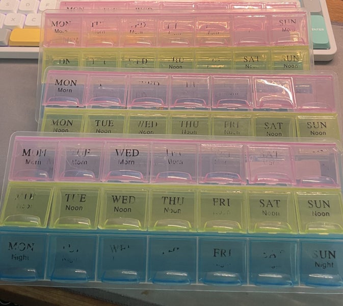 7 Days Weekly Pill Case Medicine Tablet Dispenser Carry Carousel 2