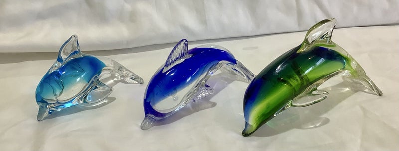3 GORGEOUS DIVING DOLPHINS62863216628610111