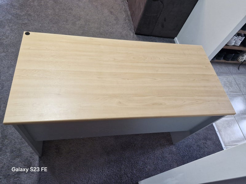 $1 reserve Wooden Desk Carousel 5