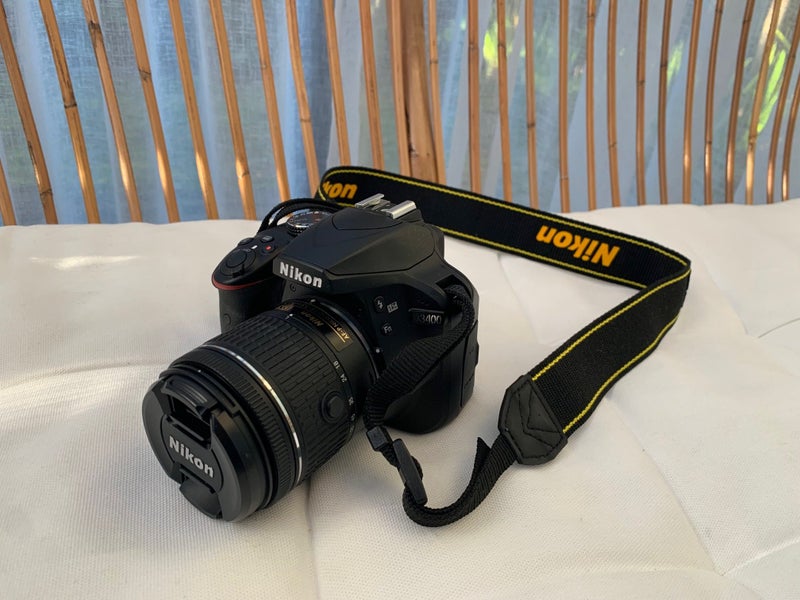 Nikon D3400 24.2 mp DSLR camera and case - perfect condition, barely ever used62960459554945114