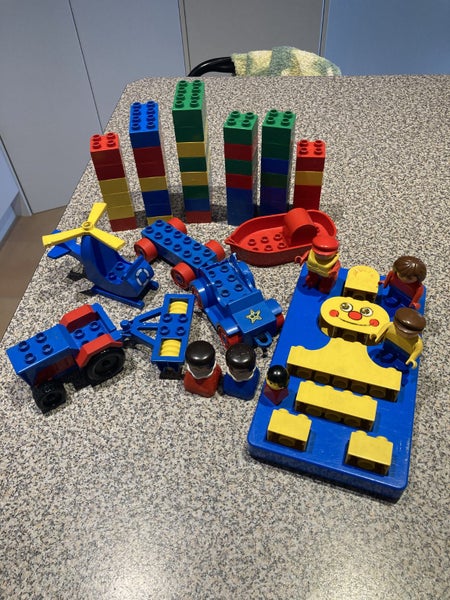 DUPLO / LEGO Carousel 1