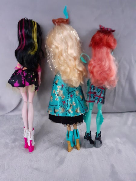 Monster high dolls Carousel 2