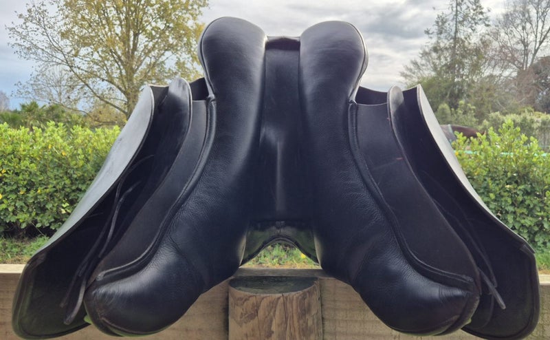 Albion GP Saddle 17.5"62864741831681113