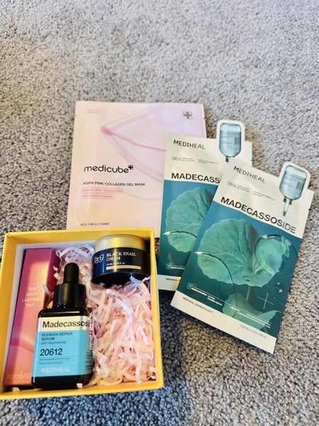 Korean Beauty Gift Set – Boutique Box Carousel 1