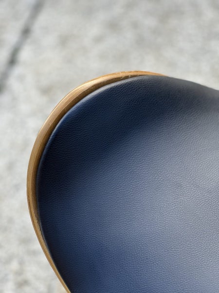 SPECTACULAR REPLICA EAMES OFFICE CHAIR Carousel 9