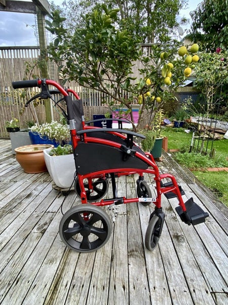 Traveller ultra lightweight transit wheelchair Carousel 1