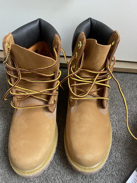 Women's 6-Inch Premium Waterproof Boot Carousel 1
