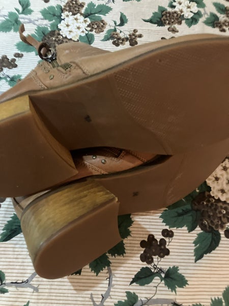 Bresley Tan Leather Ankle Boot { Size 38 } Carousel 10