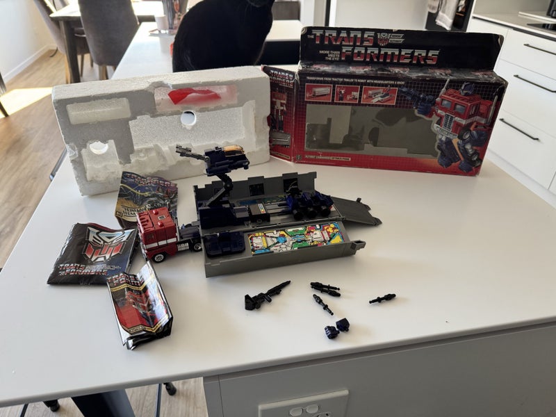 Boxed Transformer Optimus Prime G1 198462863857244035112