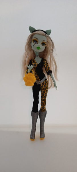 Monster High Carousel 1