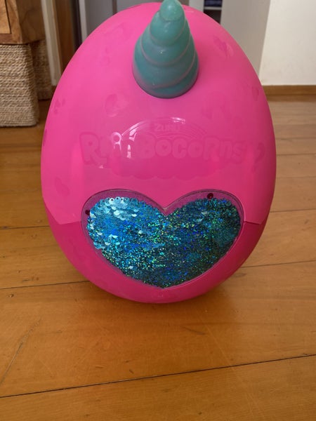 Rainbocorn Peacock with Egg Carousel 3