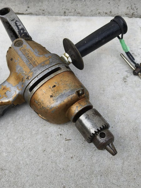 BIG OL POWER DRILL - BLACK - N - DECKER - VINTAGE Carousel 1