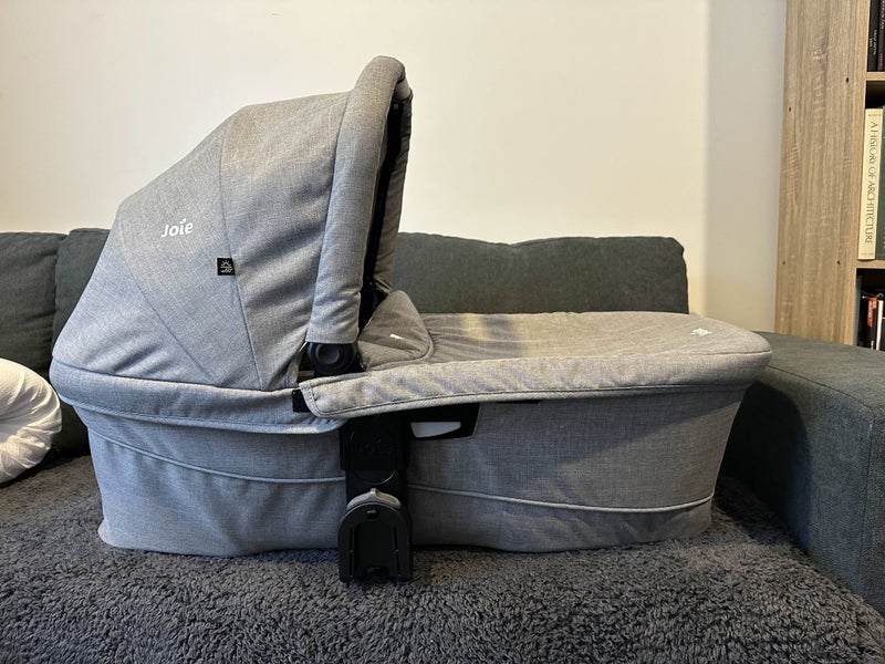 Joie 4-Wheel Stroller + Capsule62854320740225112